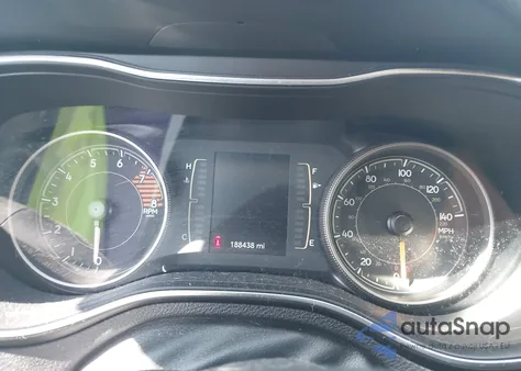 2019 Jeep Cherokee Latitude 4X4 из США, поврежденный, VIN 1C4PJMCX7KD461977